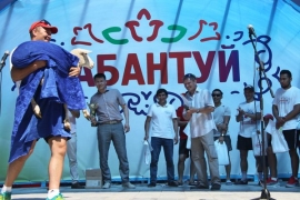 Кубок имени Тимержана Калимулина в турнире по борьбе корэш завоевал Антон Ботев