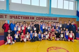 В Исилькуле прошел турнир по греко-римской борьбе