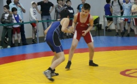 Шесть омских борцовских наград на спортивном фестивале в Тюмени