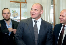 Карелин и Емельяненко посетили фестиваль единоборств СибГУФК